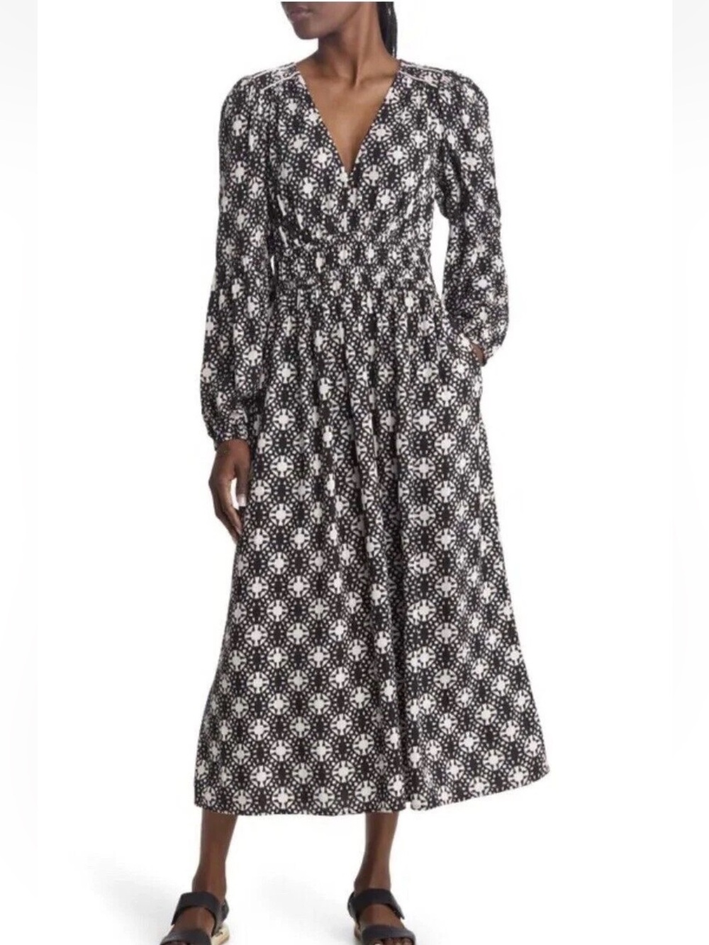 XiRENA Annabella Smocked Waist Midi Dress